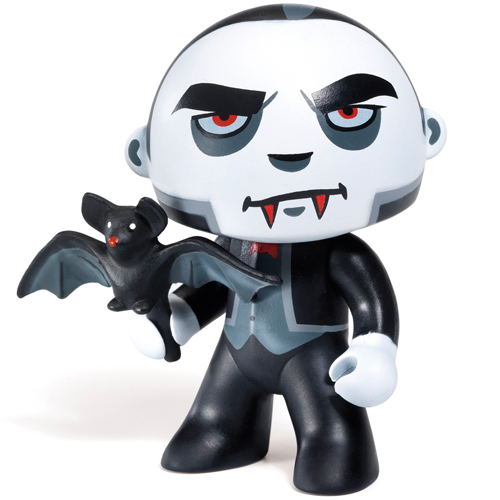 ARTY TOYS DRACULUM